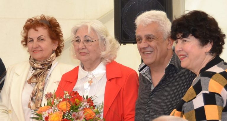 ”Regina Deportată”, romanul scriitoarei Liliana Ardelean, lansat a doua oară la Balul Pensionarilor din Satchinez FOTO-VIDEO