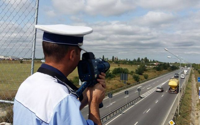 Cum a scăpat de amendă deși avea o viteză uluitoare!