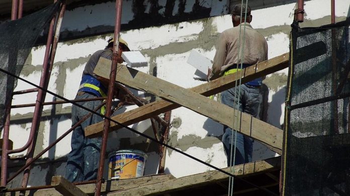 6f569e36d0f8628cca2202825adf989cmaxim