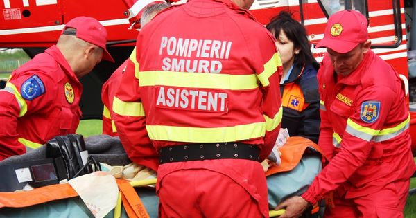 Ce spune Ministerul Sănătății în cazul timișorencei a cărei familii a plătit benzina ambulanței care a transferat-o la Viena