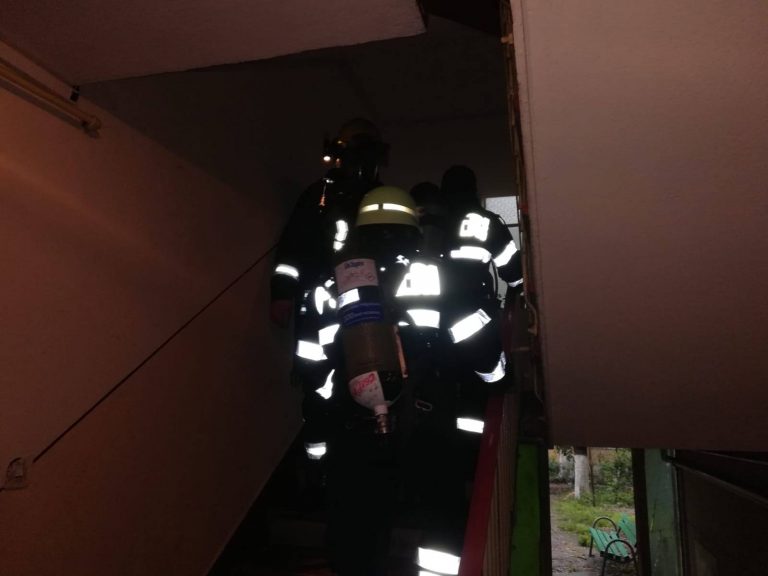 Apartament din Timișoara, în flăcări