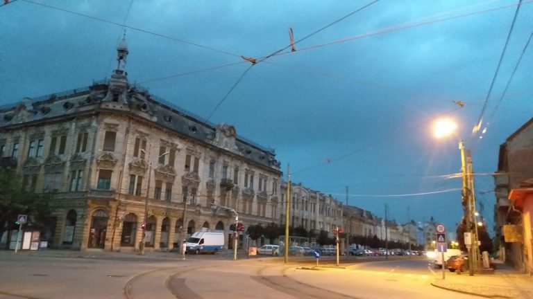 Codul roșu a venit cu vânt puternic în Timiș FOTO-VIDEO