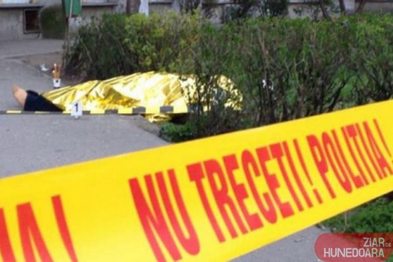 Tragedie la Hunedoara. Un bărbat a murit după ce s-a aruncat de la etajul 9 al unui bloc
