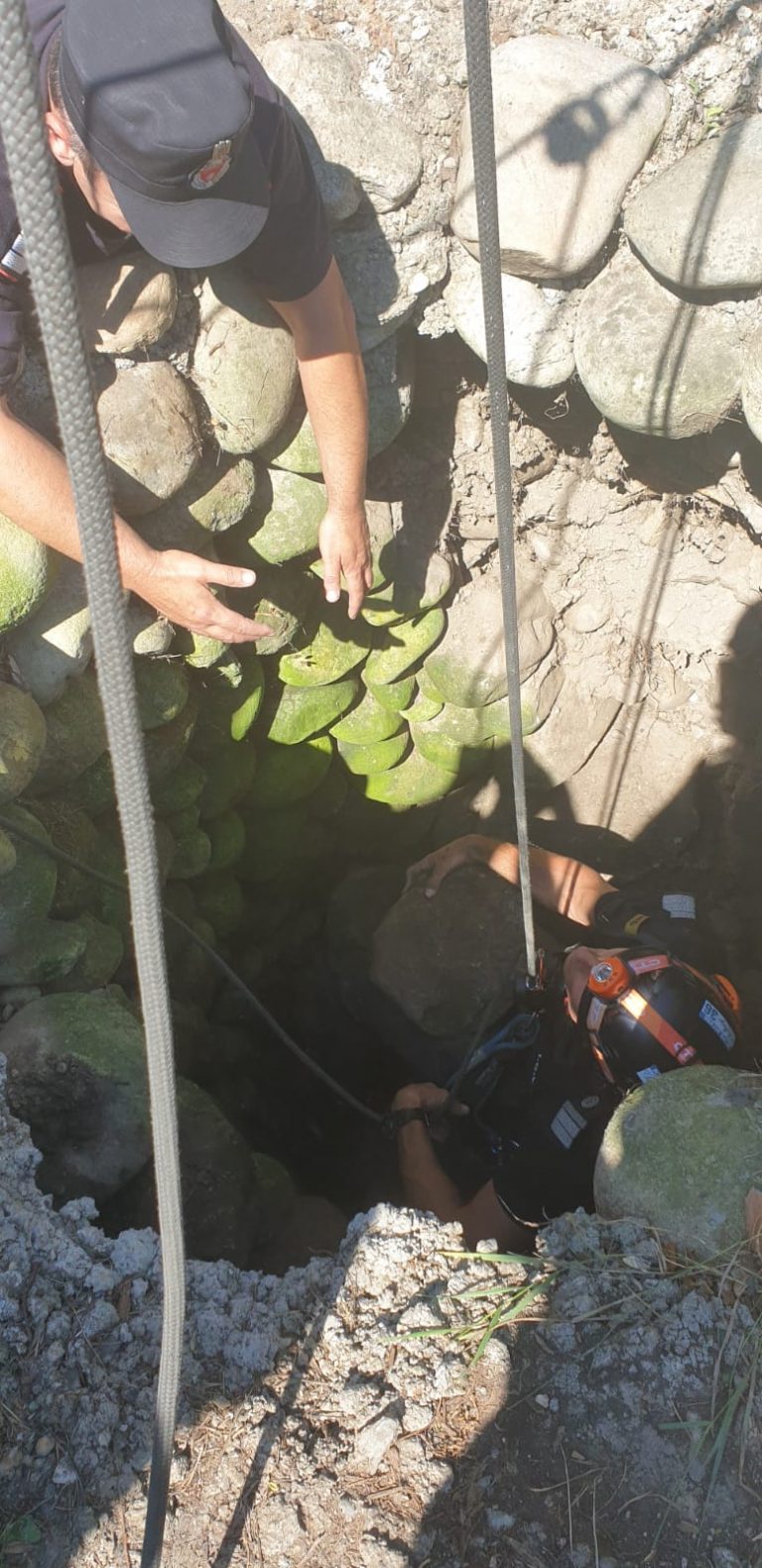 Tânăr captiv sub pământ în localitatea Vadu