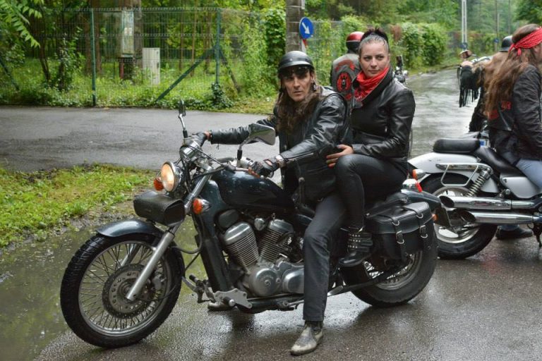 Muzician celebru din Banat, protagonistul unui accident teribil cu motocicleta. ,,A ținut Dumnezeu cu el” a fost mesajul soției