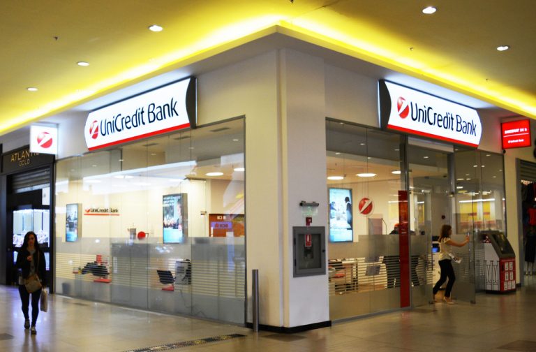 Unicredit Bank a deschis o nouă sucursală pentru timișoreni, în ansamblul mixt Iulius Town