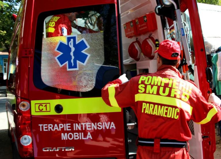 Alertă în Vâlcea: 21 de persoane implicate într-un accident