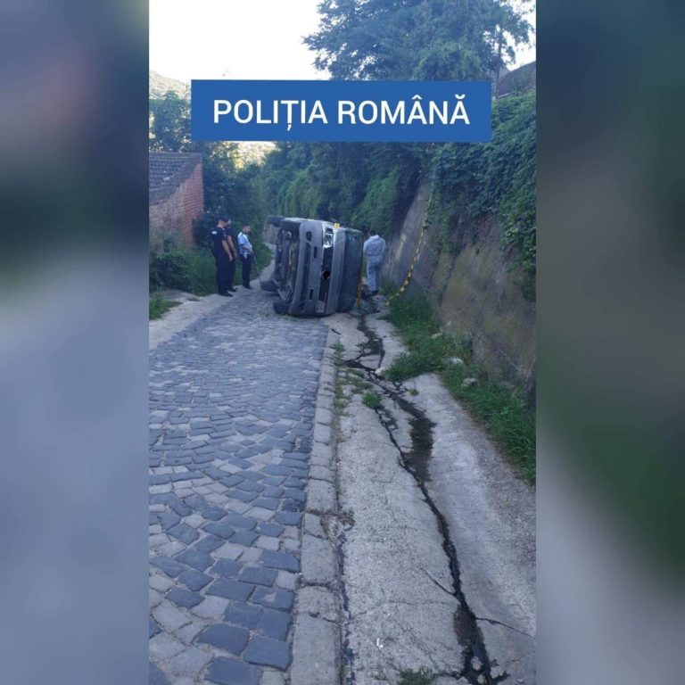 A căzut cu maşina de la 9 metri, după ce a ucis o femeie