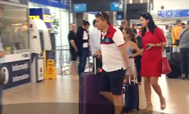 Peste 200 de pasageri, majoritatea români, blocaţi mai bine de 12 ore, pe aeroportul din Madrid