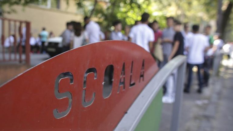 Când începe şcoala. Propunerea Vioricăi Dăncilă, respinsă în şedinţa de la Ministerul Educaţiei