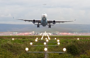 Când se redeschide baza companiei aeriene low-cost de la Timișoara