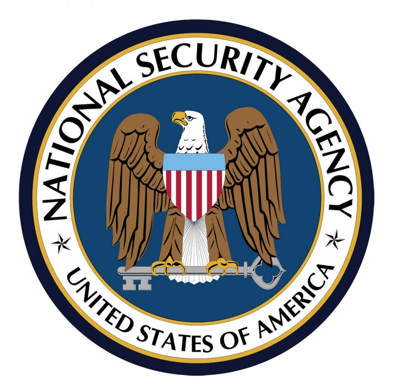 Liceenii top-secret. Cum recrutează NSA elevi direct de pe băncile şcolii