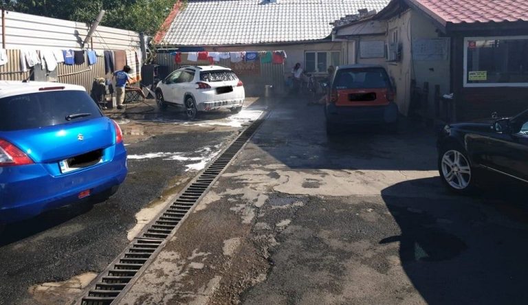 Sancțiuni pe bandă rulantă pentru o spălătorie auto din Timișoara