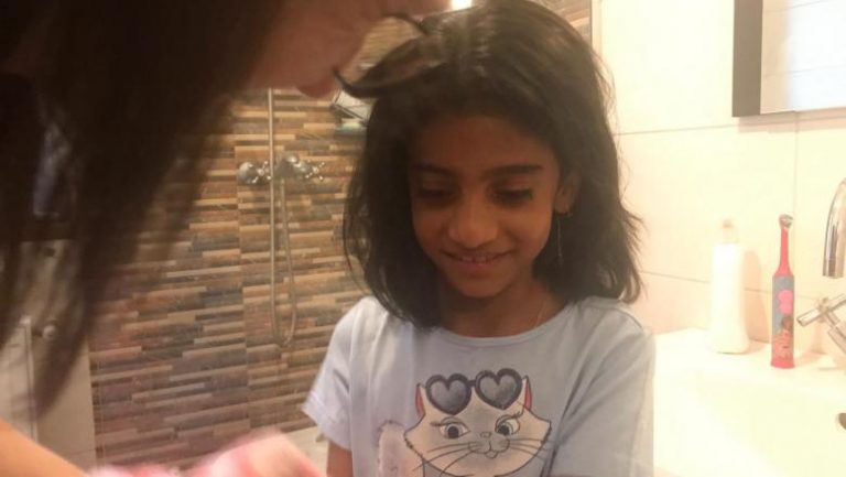 Cazul Sorina ia sfârșit. Tribunalul Olt respinge definitiv apelul procurorului general faţă de părăsirea ţării de către minora