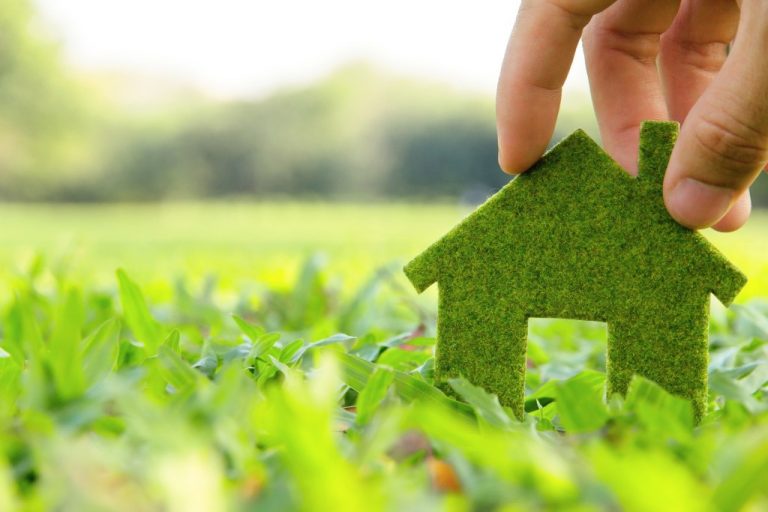 Programul „Casa Verde – Panouri fotovoltaice” 2019 începe în luna septembrie