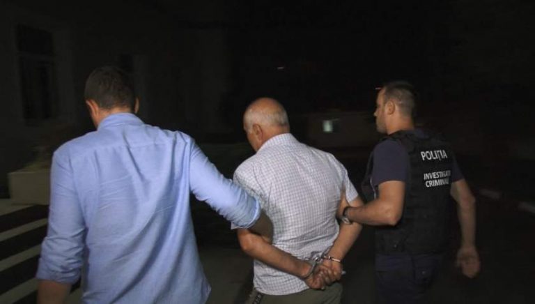 Crimă pentru un post de administrator