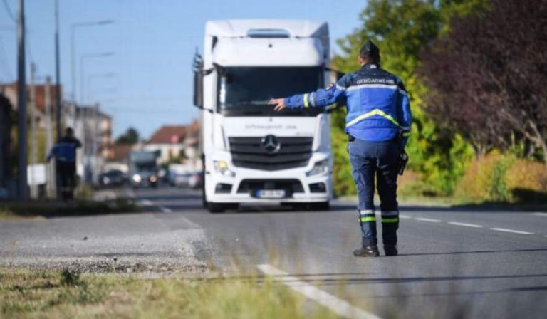 Amendă de 26.000€ pentru un şofer român de TIR, în Franţa