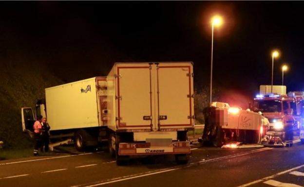 Șofer român de 23 de ani, mort într-un cumplit accident de circulație