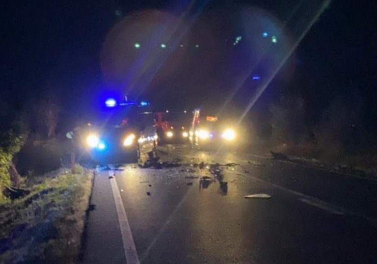 Accident între Oradea și Arad: Cel puțin două persoane au murit