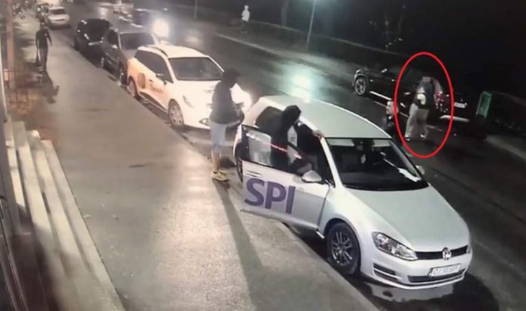 Tânăr spulberat cu maşina de un şofer de 19 ani. Momentul, surprins de camere VIDEO