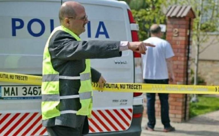 Tânără de 17 ani, ucisă cu toporul. Criminalul a fugit şi este căutat de poliţie