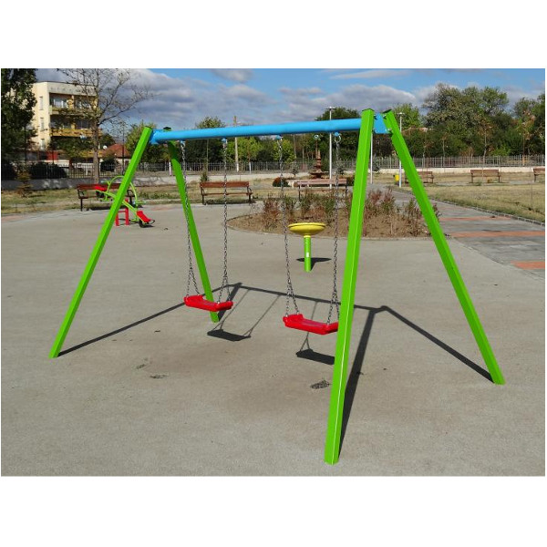 Bătaie cu pumni şi picioare între taţi în faţa copiilor îngroziţi VIDEO