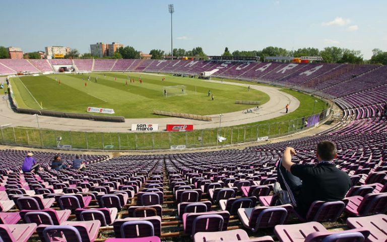 Pressing la Guvern pentru stadionul nou de la Timișoara