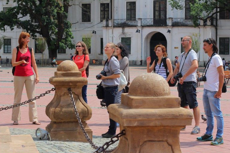 Peste o sută de ghizi de turism din ţară, aşteptaţi la Timişoara pentru promovarea Capitalei Culturale VIDEO