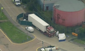 39 de cadavre, descoperite într-un camion, în Anglia