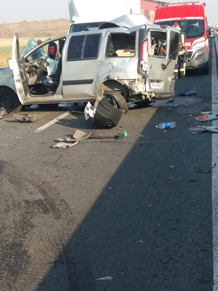 Trei mașini, implicate în accident între Timișoara și Șag