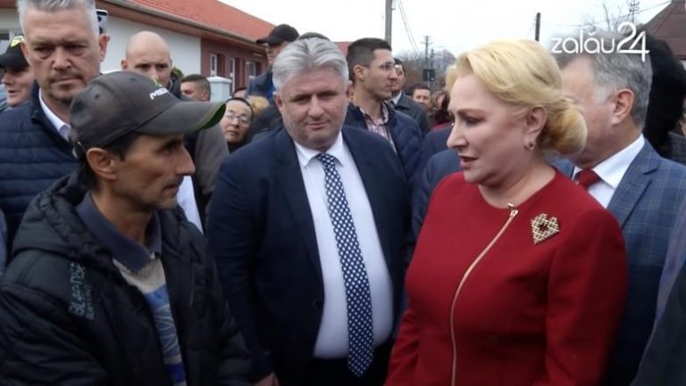 Viorica Dăncilă, în dialog cu un cetățean: „Am auzit că vreți să facem o poză?” „Nu, nu vreau!” VIDEO