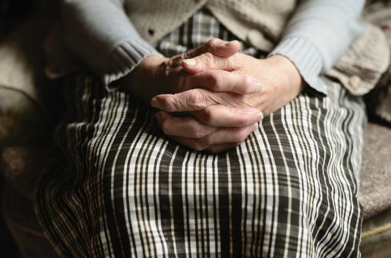 O femeie de 97 de ani din Arad s-a vindecat de COVID-19, în doar opt zile