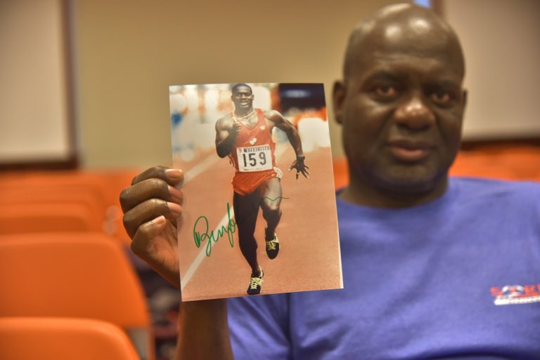 Fostul mare atlet Ben Johnson și antrenorul său, Tudor Bompa, la UPT