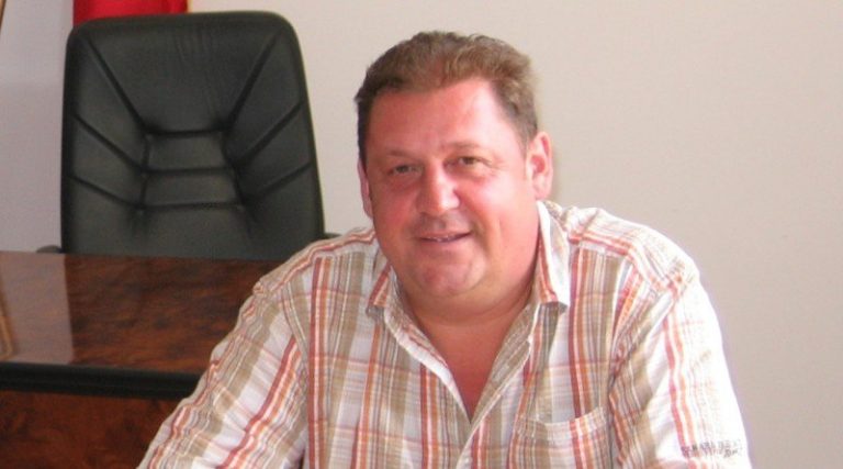 În funcție din 1990, un primar din vestul țării și-a pierdut mandatul, declarat în incompatibilitate