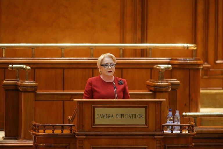 Moţiunea de cenzură împotriva Cabinetului Dăncilă a fost depusă
