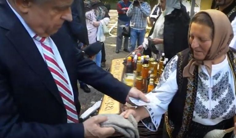 Petre Daea a împrumutat 20 de lei de la prefectul de Vrancea pentru a-și lua ciorapi de lână VIDEO
