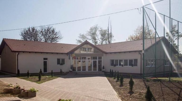 Internat școlar nou pentru elevii cu deficiențe din Lugoj