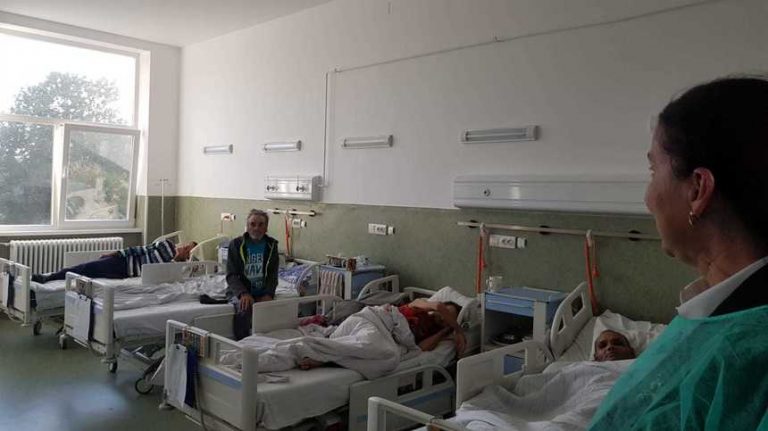Ministrul Sănătăţii, Sorina Pintea, în ”salonul groazei” de la Spitalul de Boli Infecţioase