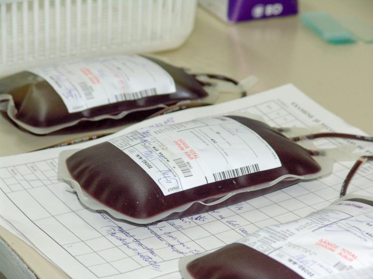 Cercetătorii japonezi au creat sângele artificial universal