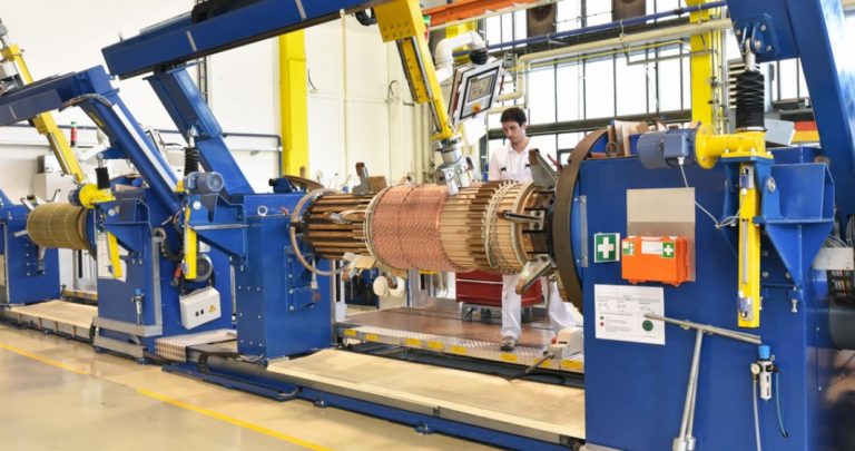 Una dintre cele mai vechi fabrici din România îşi închide porţile după 70 de ani