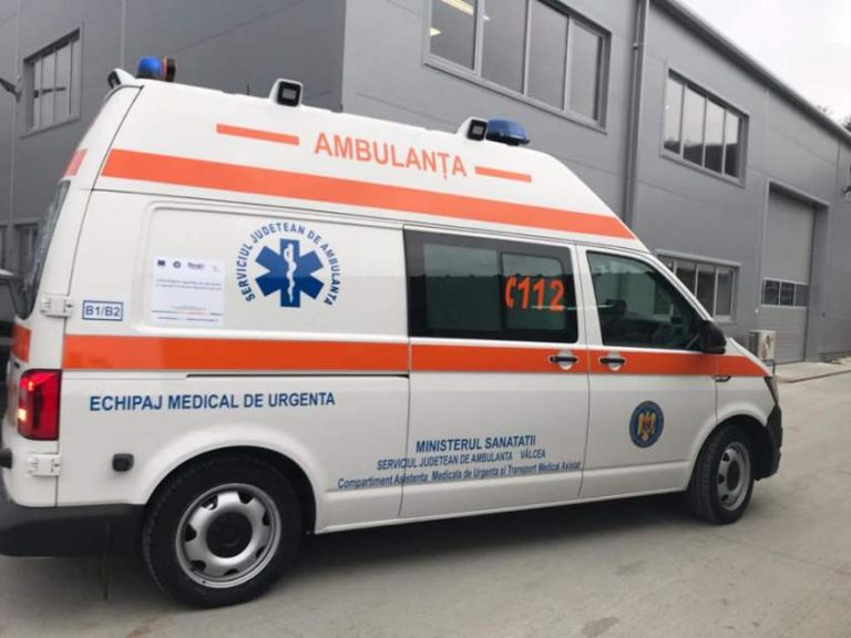 O fetiţă de 12 ani a murit cu zile, ignorată de un echipaj al Ambulanţei