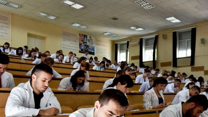 studii-universitare2_0.png-min_0