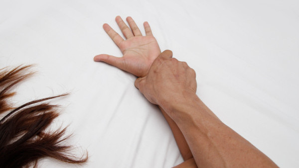 Angajată a Parchetului Anticorupție, violată după petrecerea de final de an