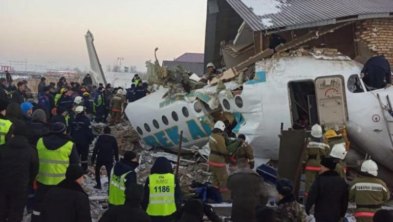 15 morți și 60 de răniți, în urma prăbușirii unui avion în Kazahstan