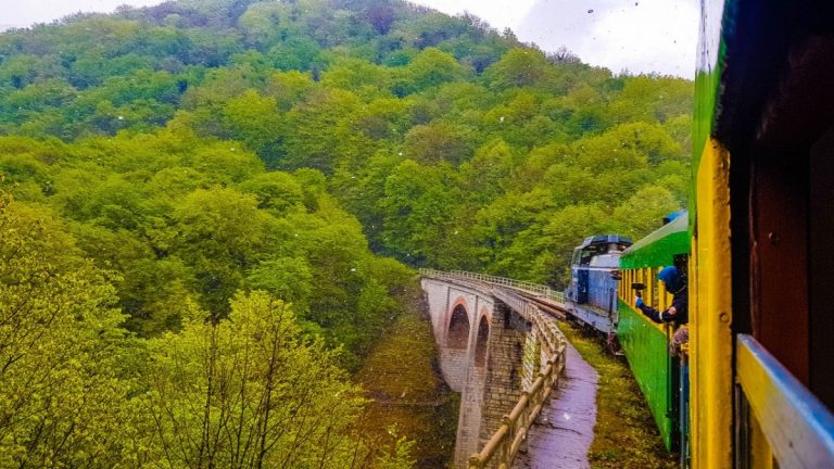 Semmeringul Bănăţean va mai circula doar pentru grupuri, pe bază de comandă prealabilă