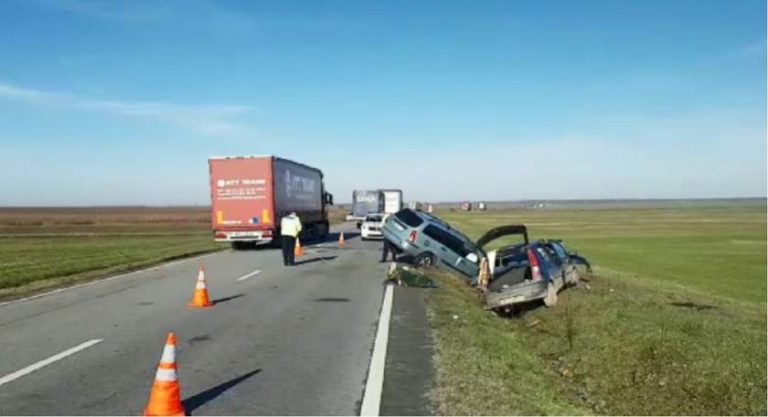 Impact mortal: un șofer a adormit la volan și a intrat pe contrasens