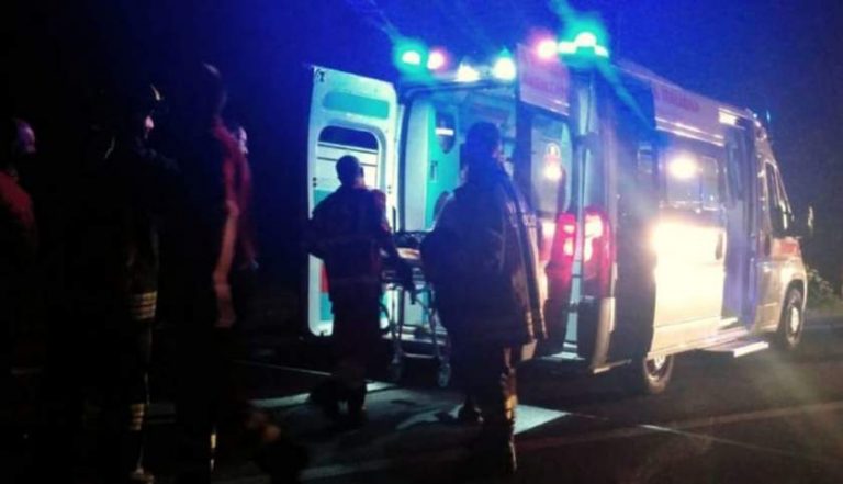 Tânără de 20 de ani, găsită în stare gravă