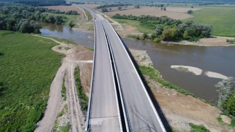 Ministrul Transporturilor așteaptă avizul experților, pentru a deschide lotul 3 al autostrăzii Lugoj-Deva, la final de an