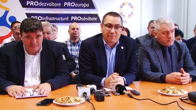 Victor Ponta l-a trimis pe Grindeanu la… curățenie VIDEO
