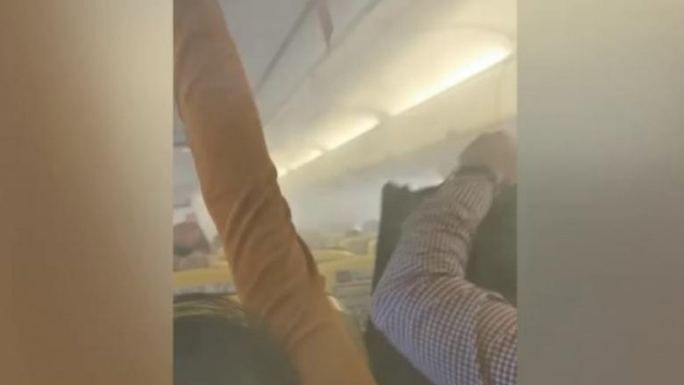 Fum și panică la bordul unei aronave care trebuia să ajungă din Capitală la Londra